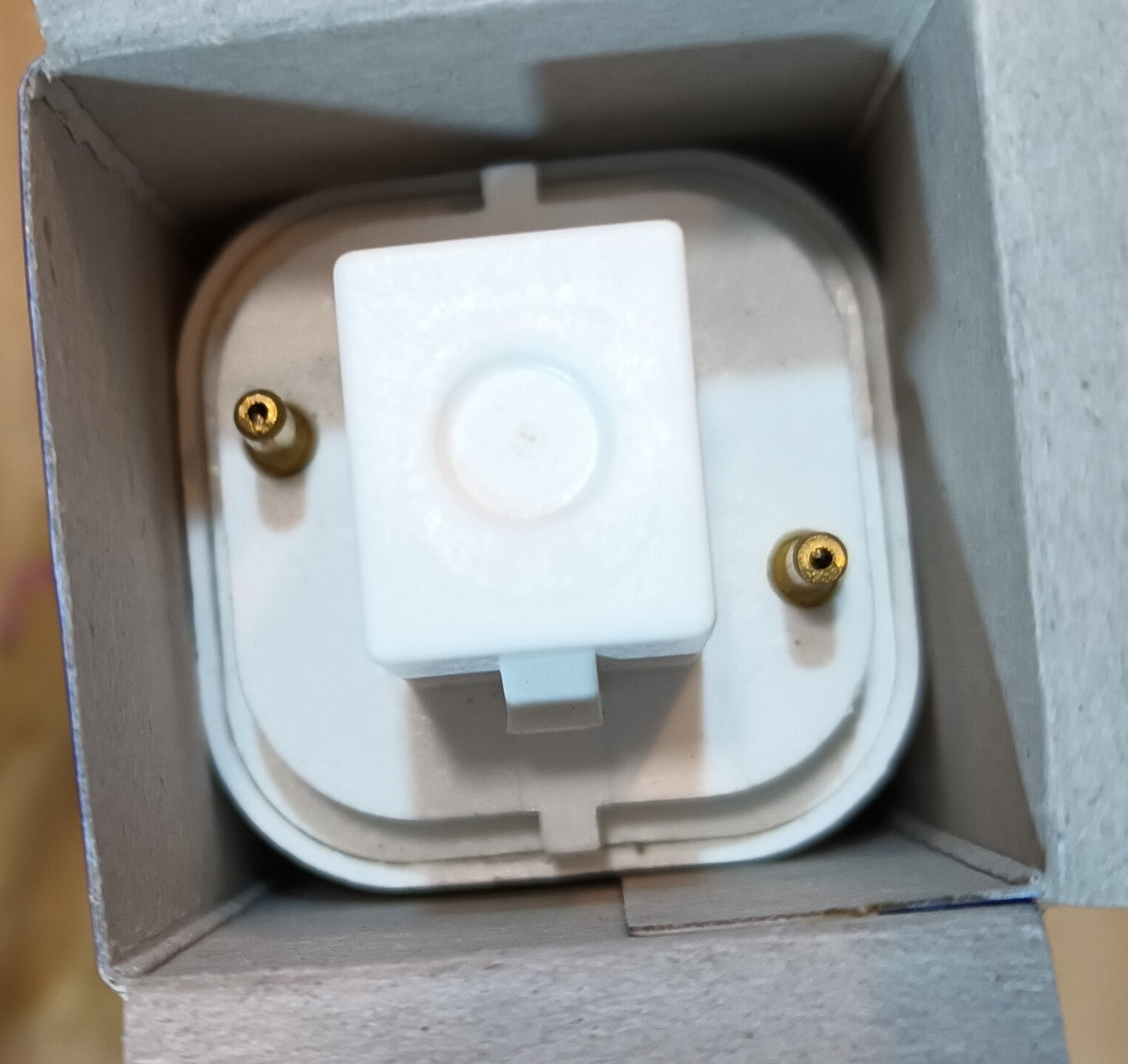 10Watt DD/PLC Col 835 White / 3500K 2-Pin G24D-1 pack 6/10/50 from £0.86