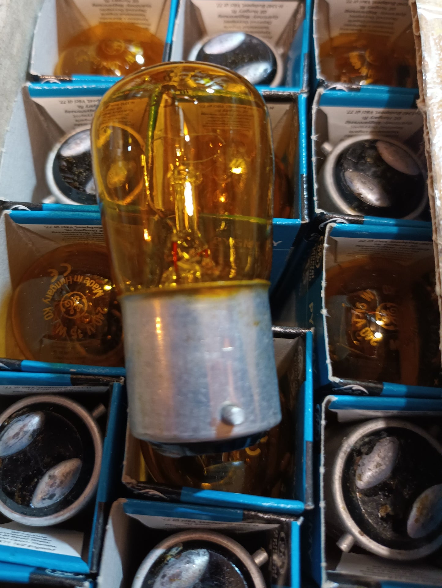 Pygmy Yellow BC / B22 15Watt By GE