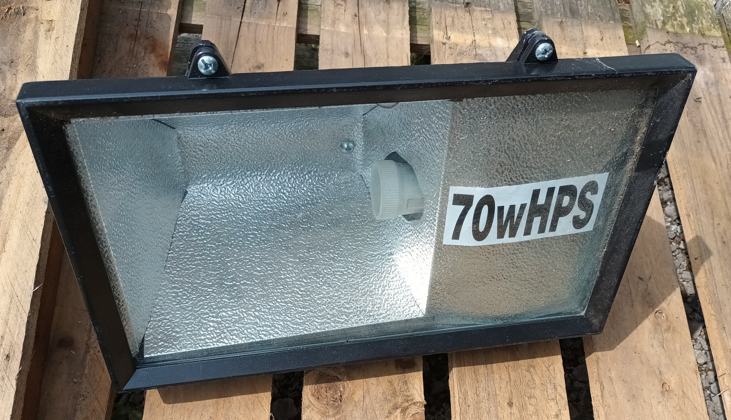 2 x Micromark fitting MM7542 70w HPS 240v ip44 no box.