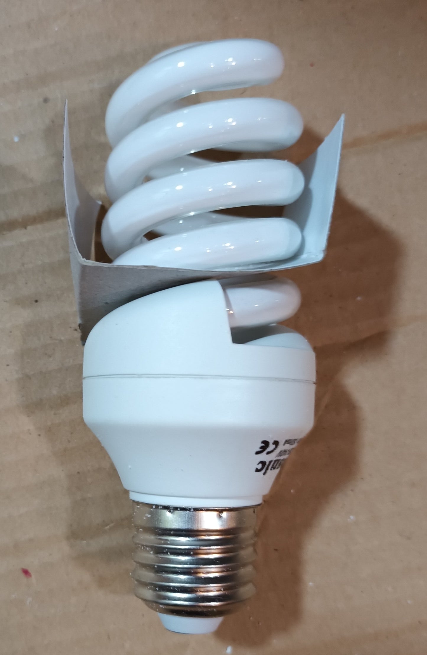 Kosnic 20w CFL Spiral ES/E27 Daylight - E27-865