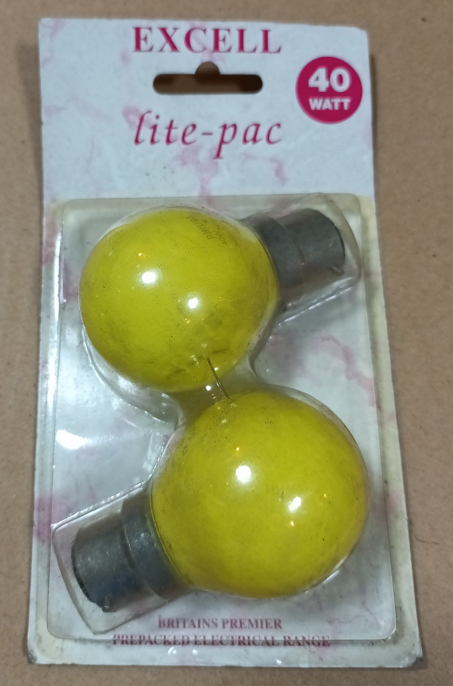40Watt GOLFBALL COLOURED BC / B22 twin packs from £2.00