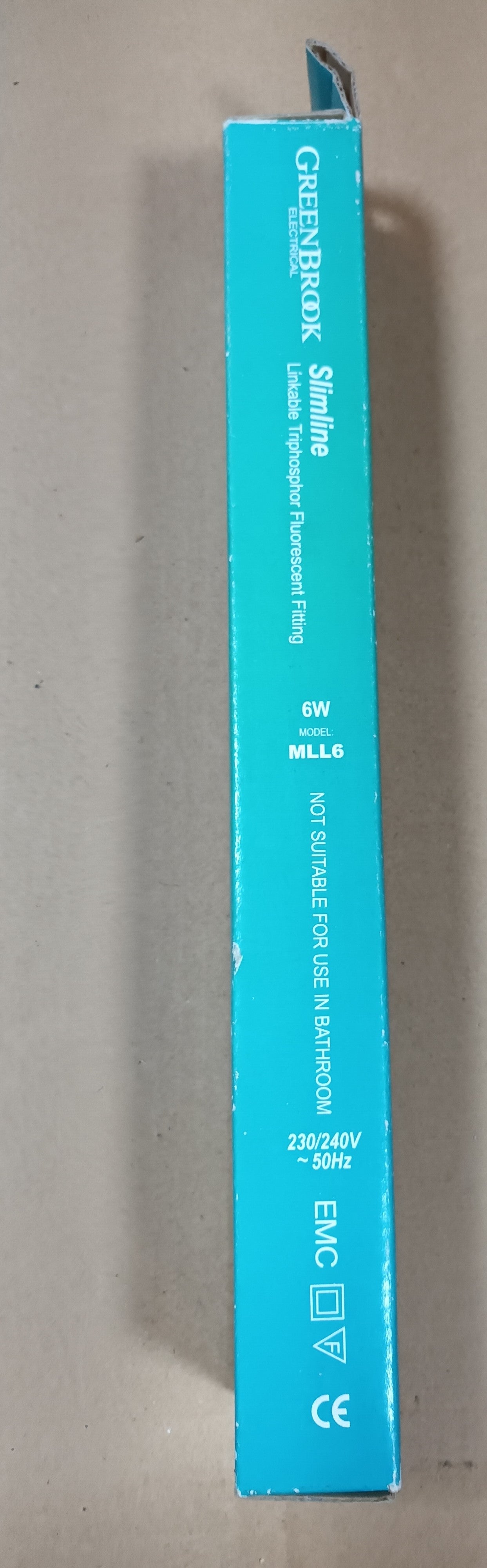 Greenbrook slimline fitting 16w 525mm