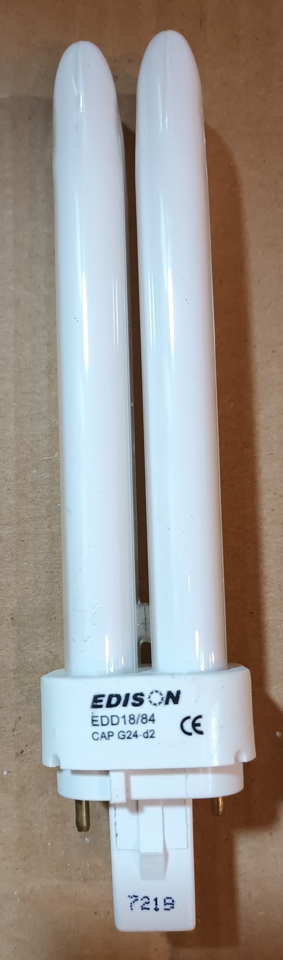 Edison lamps 18watt 2 pin G24 d2 cool white / 4000k From £2.20