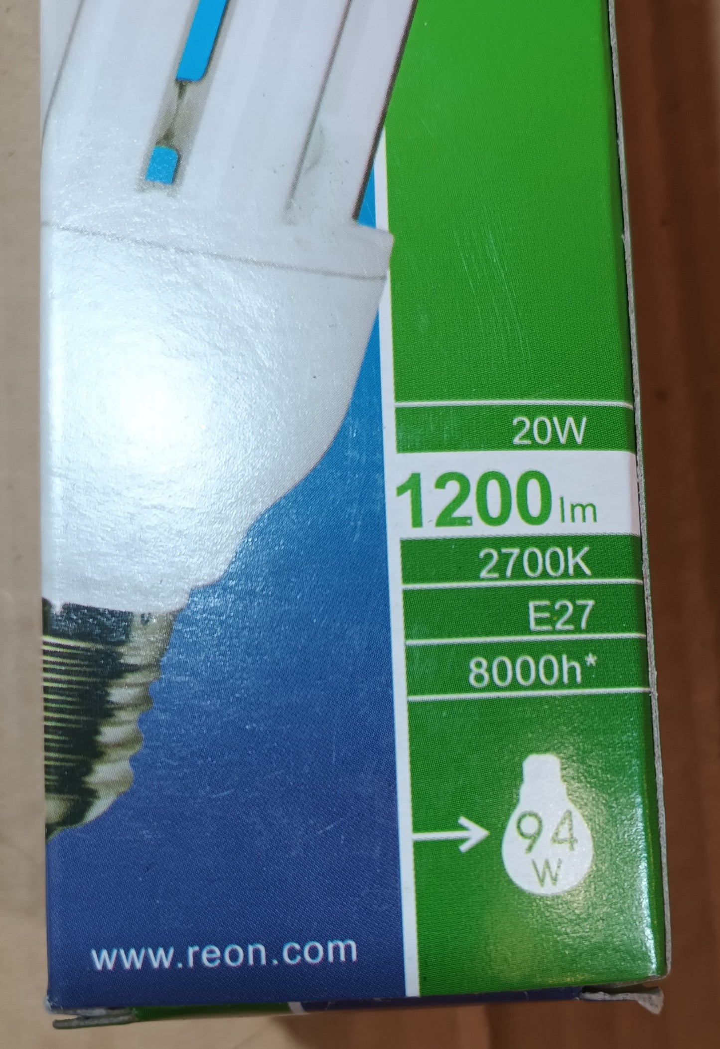 Energy saving CFL 20watt es / E27 warm white long life 8,000h