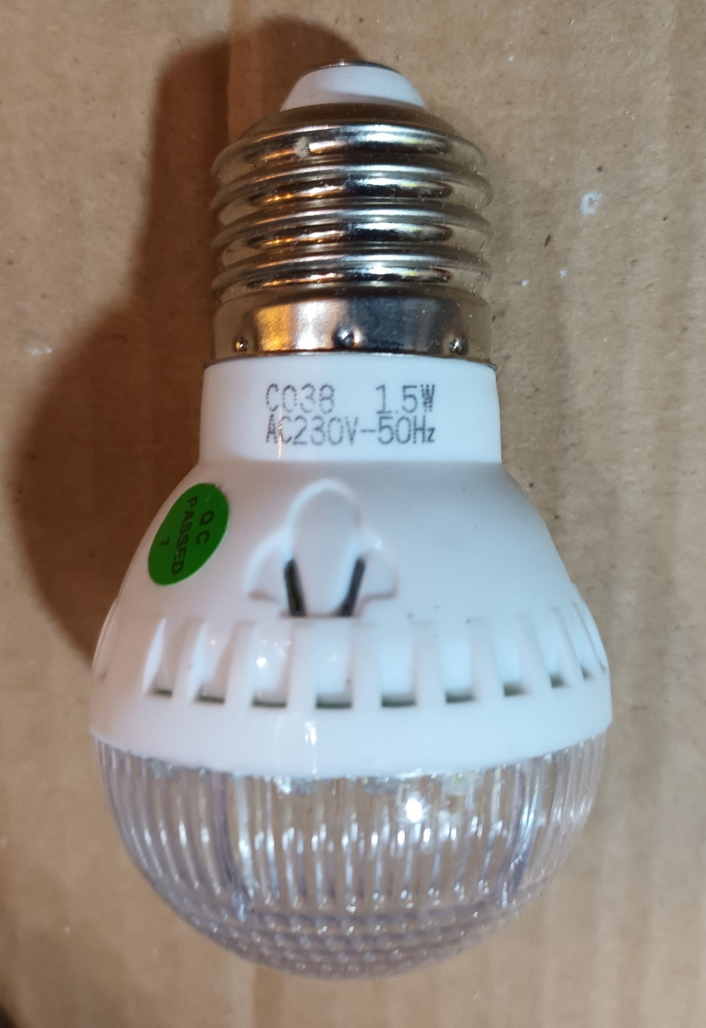 4 X LED golfball 1.5w ES / E27