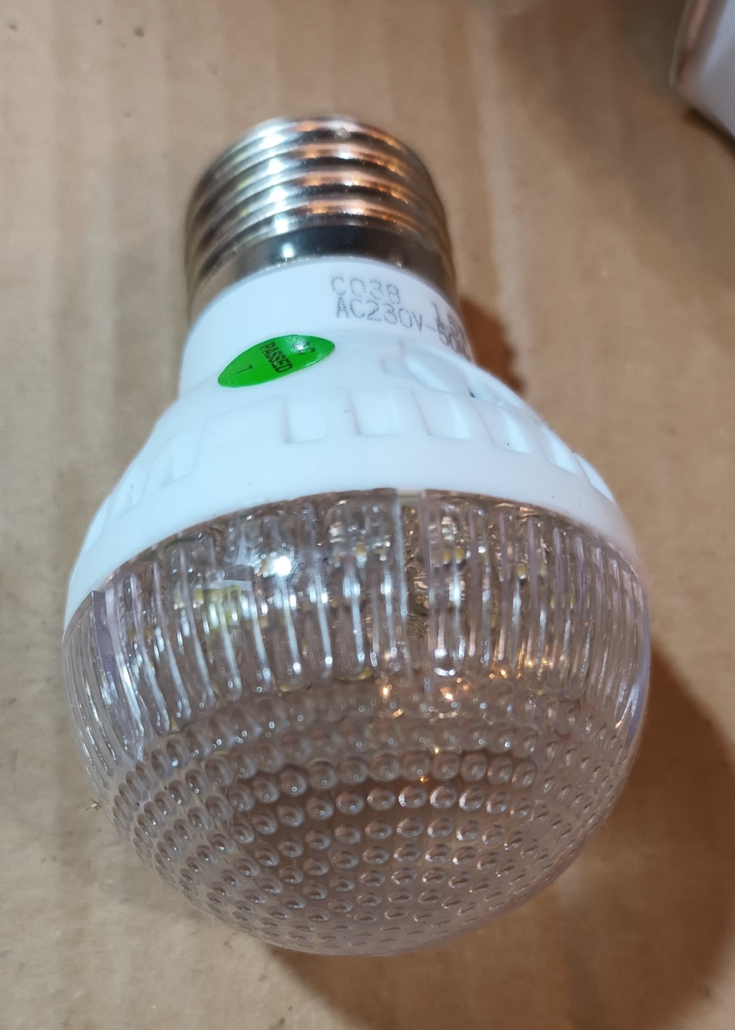 4 X LED golfball 1.5w ES / E27