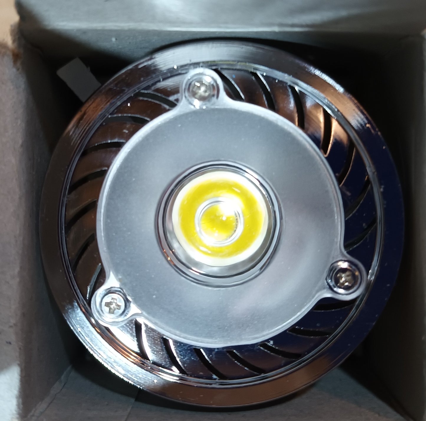 GU10 Led 3watt = 20w Cool White / 4000k Long life 30,000h by Kosnic