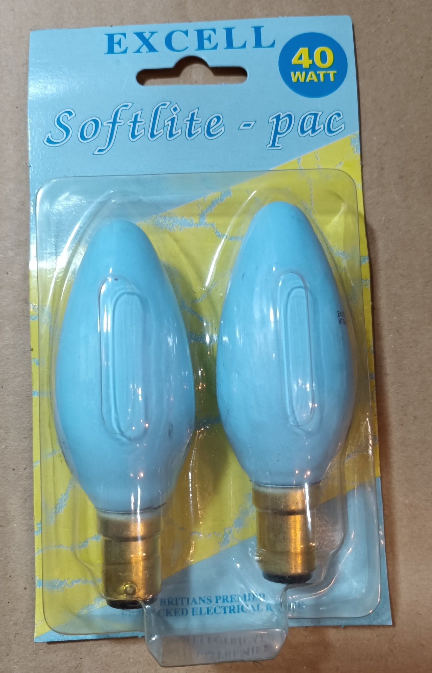 12 x Candle SBC / B15 40w light blue by GE only £12