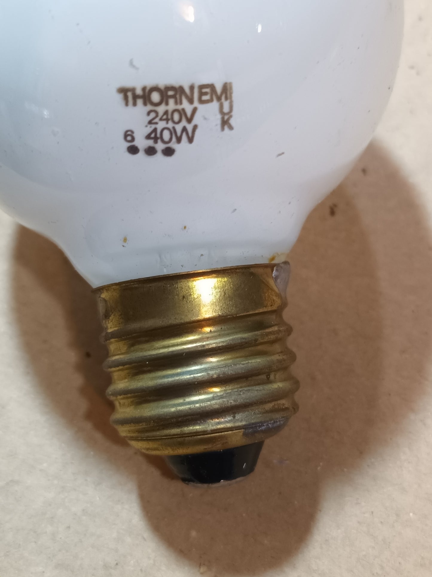 Globe 80mm 40watt ES / E27 Silverlight 240v by Thorn