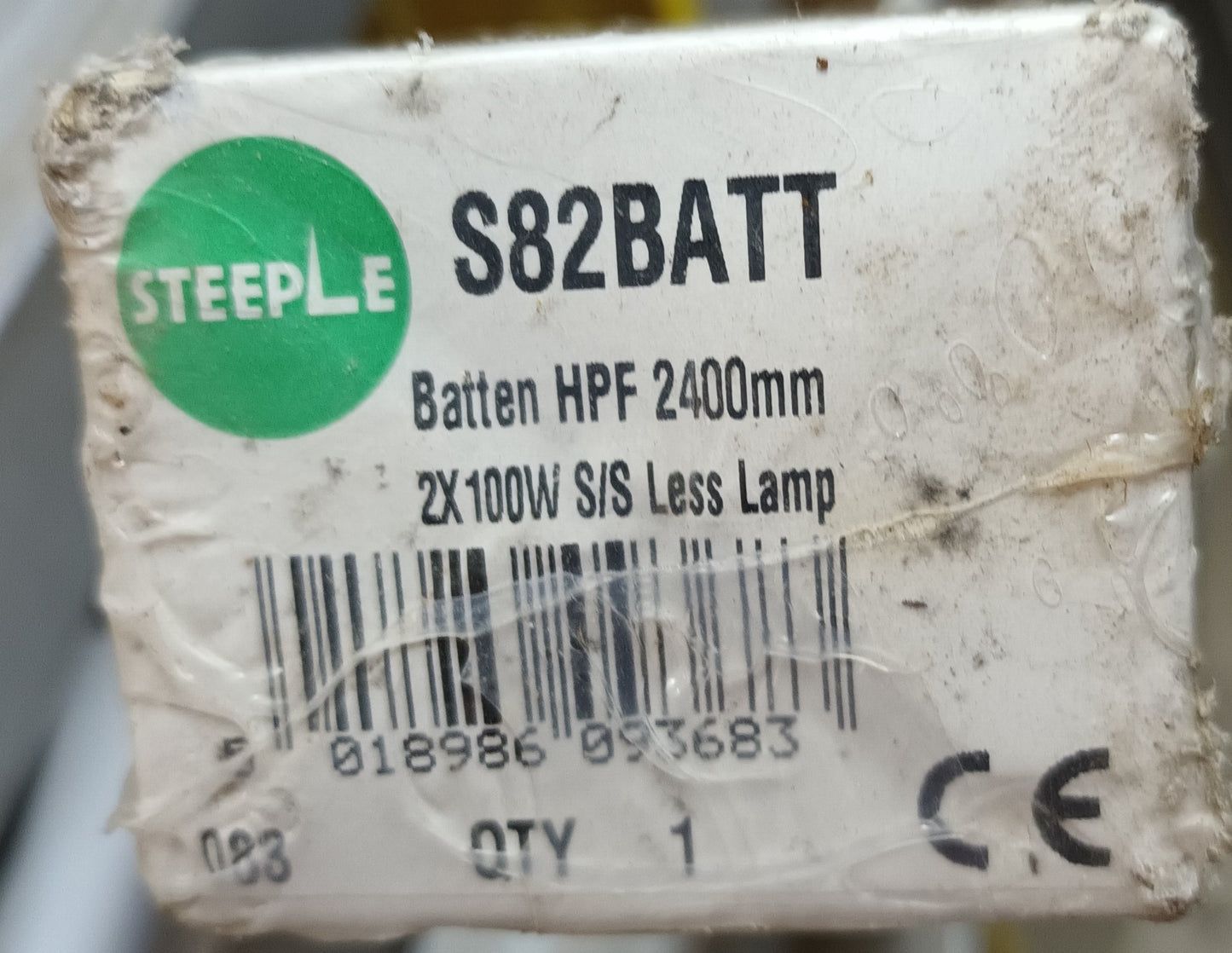8 ft Twin 100w Batten Fluorescent Fitting 2400mm £10 Collection only