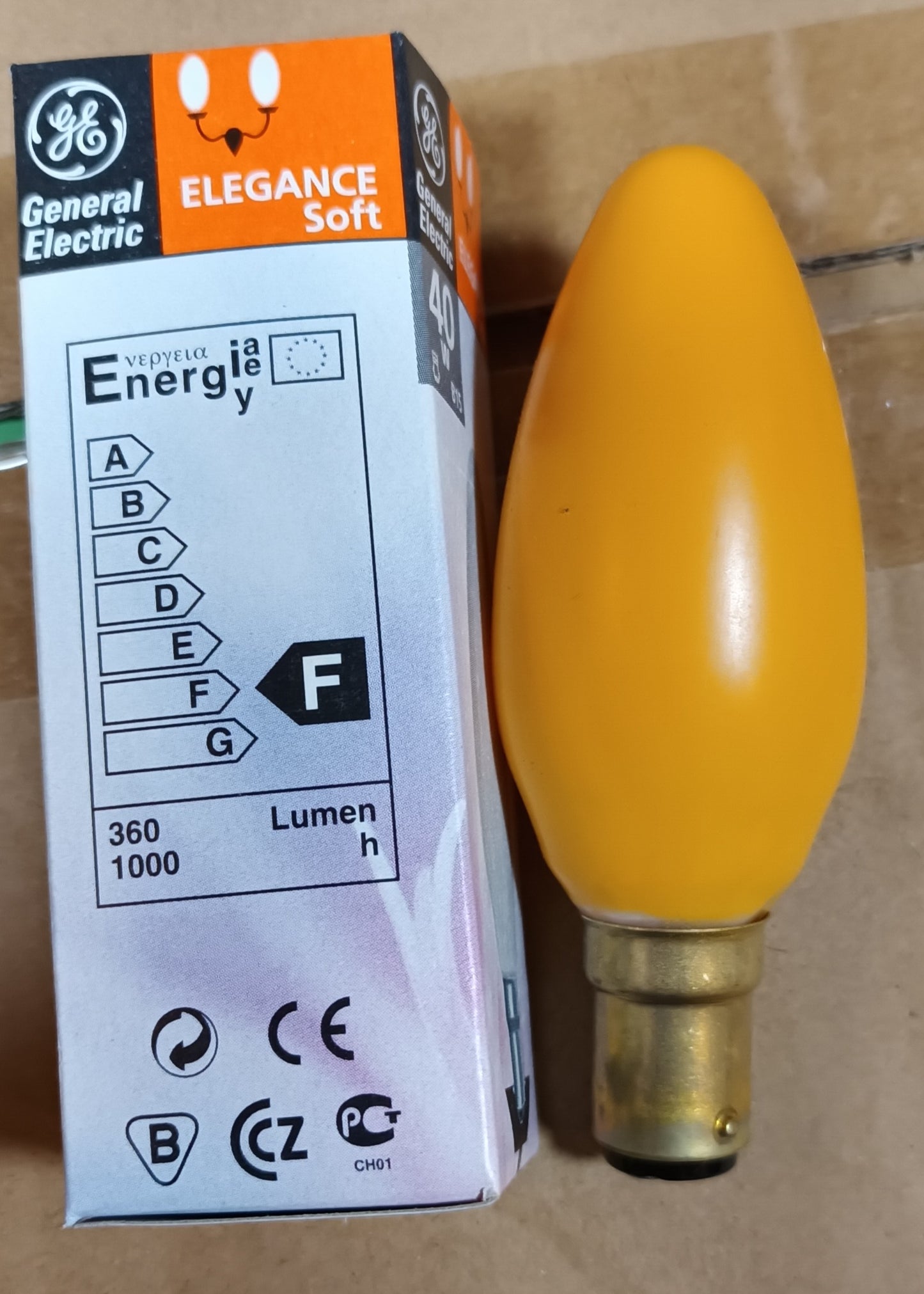 Amber Candle 40 Watts SBC / B15 Pack Of 20 by GE or Crompton