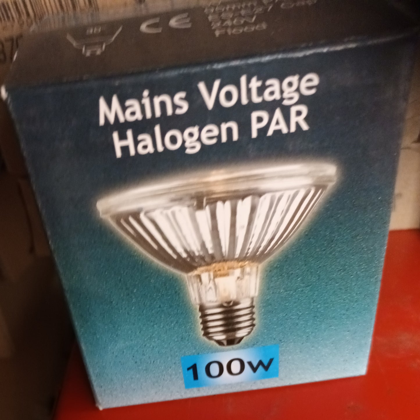 4 x Halogen PAR30 100 Watt ES / E27 by Crompton