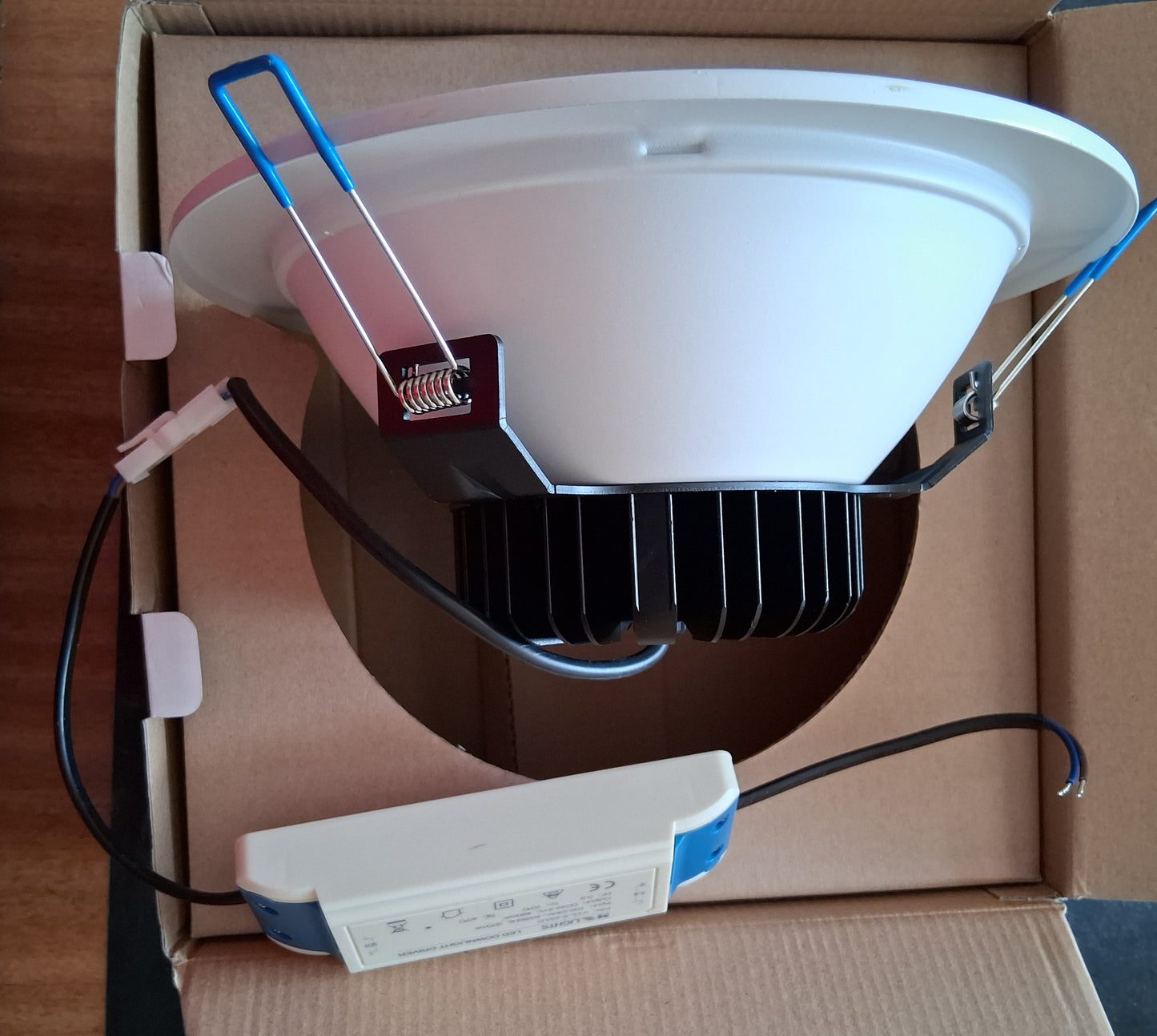 LED Downlight 8" 25 Watt warm white