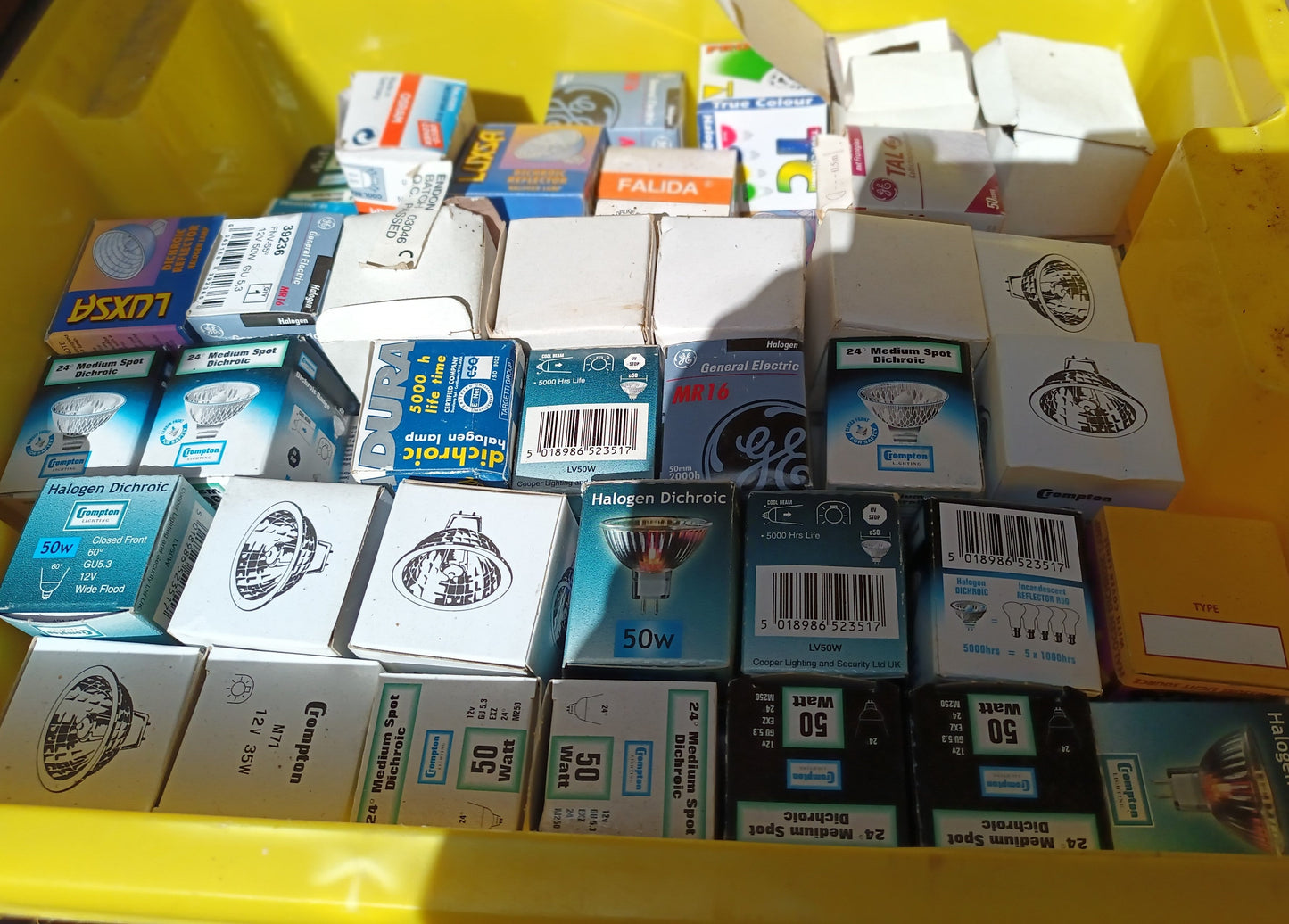 50 Watt  Mixed makes 12 VOLT MR16 GU5.3  Dimmable Halogen Dichroic 30 PACK