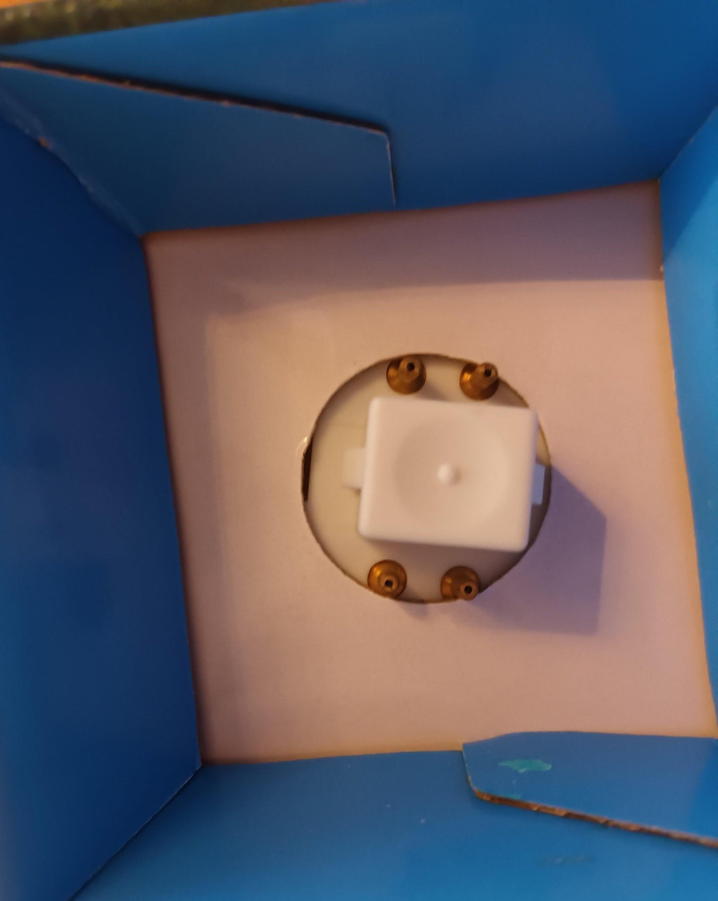 G24q2 Compact 18W 4 pin Warm White by Megaman - Beachcomber Lighting