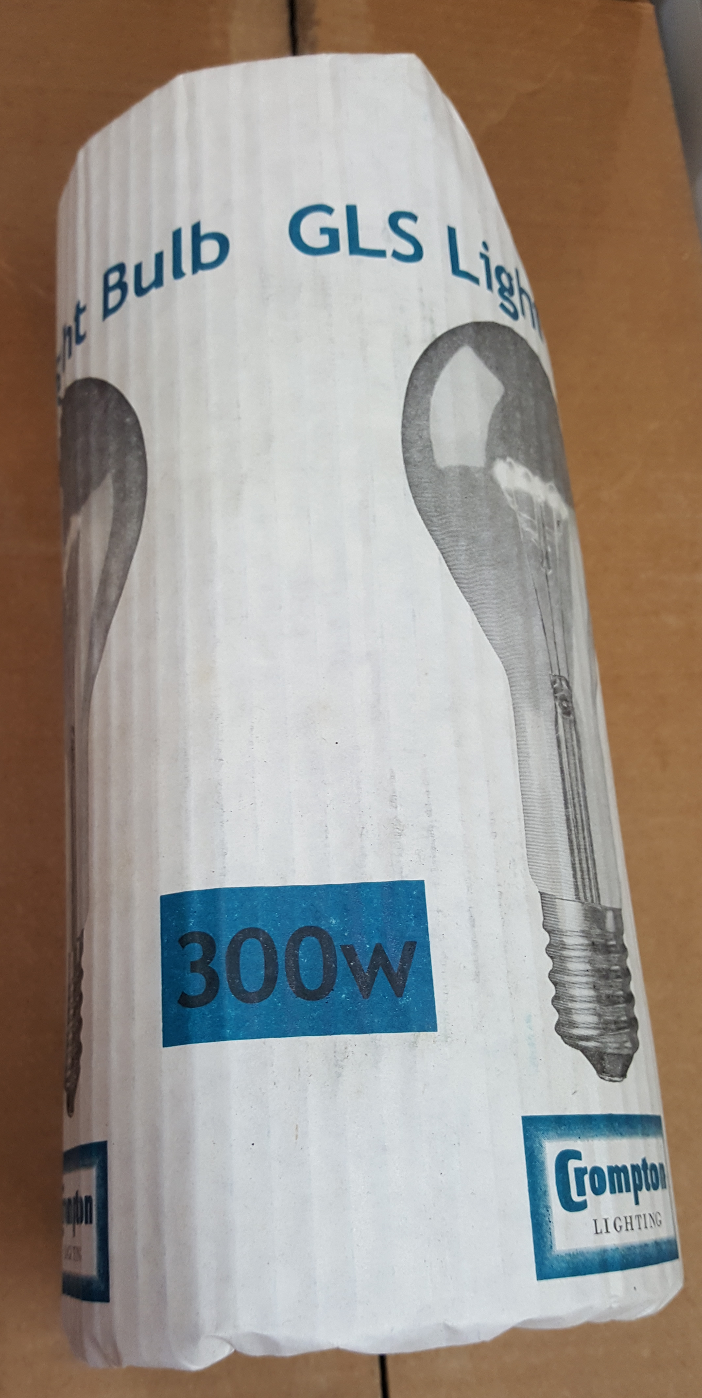 Crompton Lighting Large E40 Cap 300W - Beachcomber Lighting