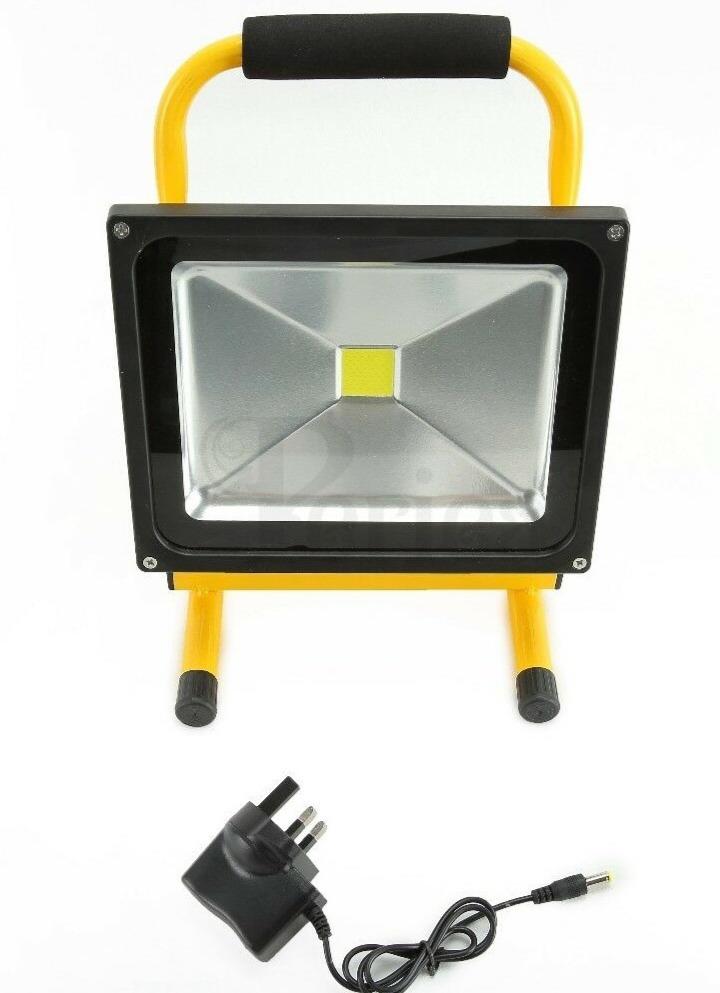 20W Rechargeable Floodlight LED Flood Light. - Beachcomber Lighting