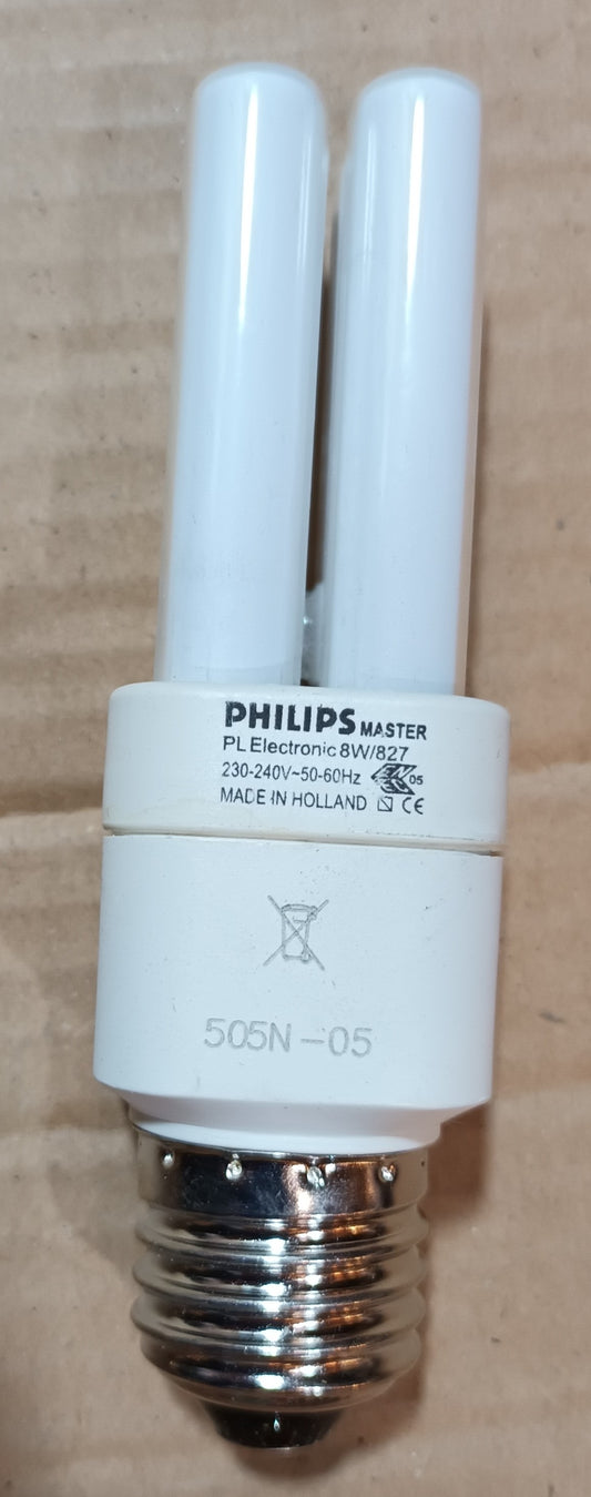 6 x Philips Master 8watt = 40w  ES / E27 warm white