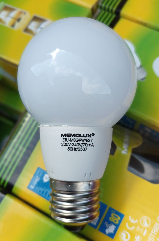 9w Energy Saving Lamp ES /E27 cap Cool White / 4,000k by Memolux