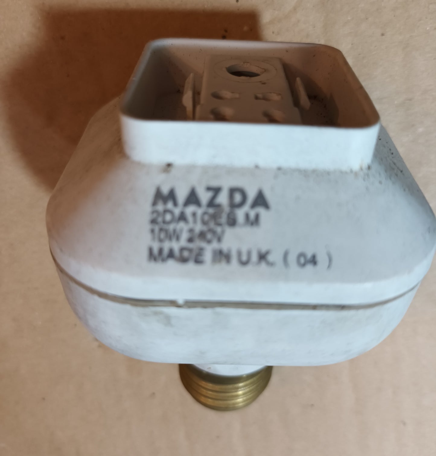 Mazda 2D 4pin 10watt bulb adapter ES /E27 made in the UK