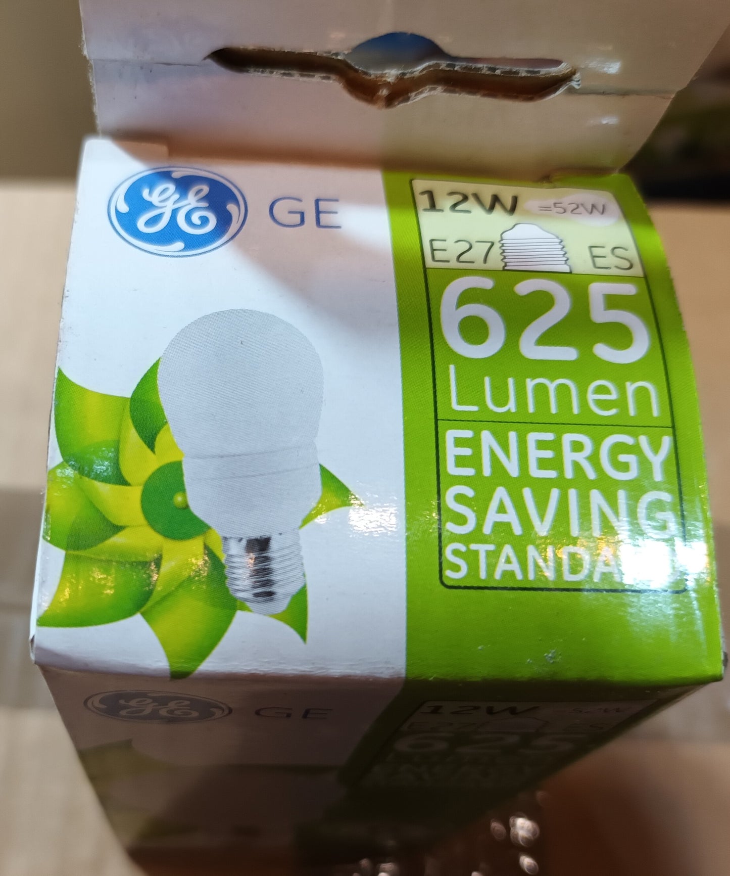 GE 12W (52W) ES / E27 2700K Warm White Low Energy GLS as low as </p>£2.75