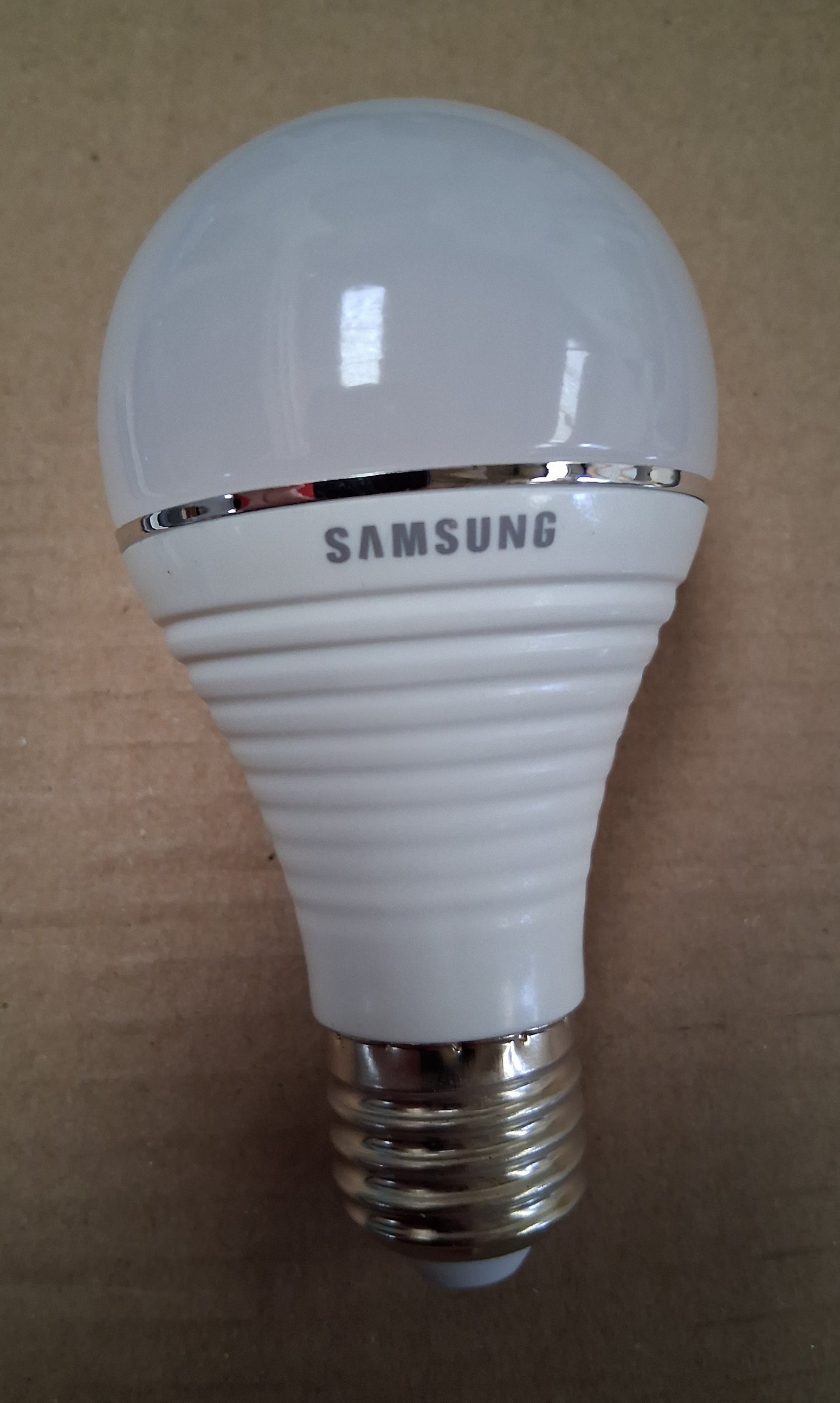 6.7 Watt GLS A60 LED DIMMABLE Light Bulbs, Samsung  ES / E27 warm white
