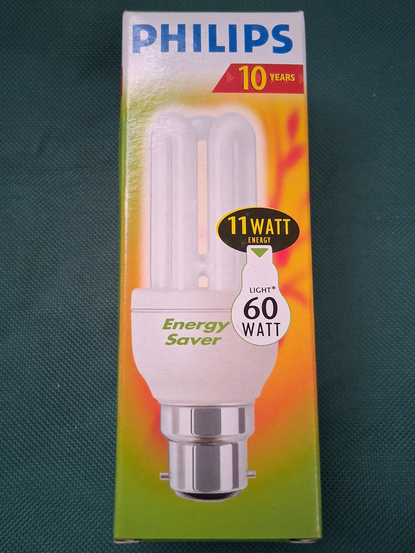 11 Watt =60 watt BC / B22 Cap Energy Saving Lamps By Philips  Warm White from £2.25