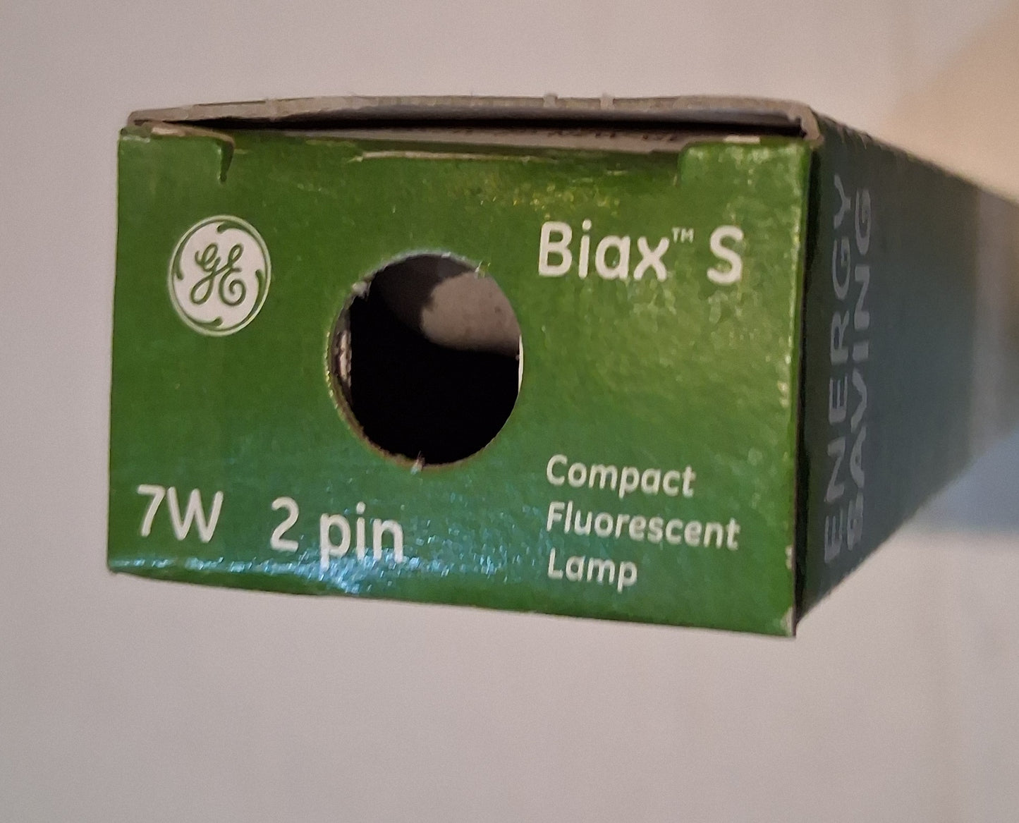 F7BX/835 GE 7 watt PLS Lamp G23 2 pin colour 835 / white from £2.90