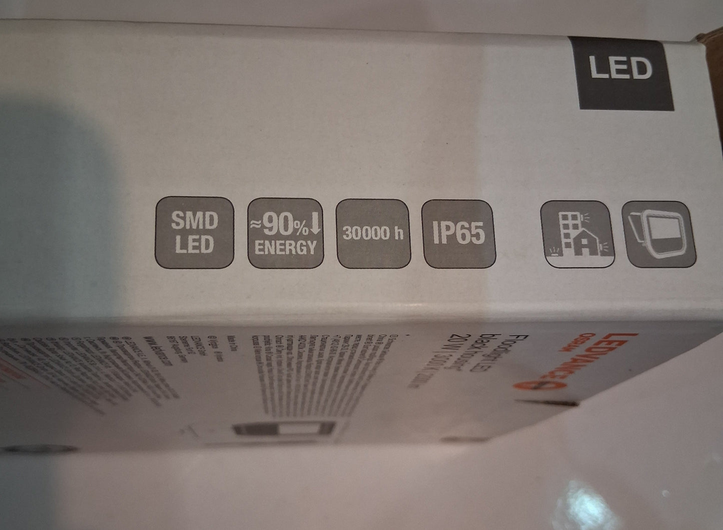 Floodlight White Osram LED 20 Watt / warm white 3000K  IP65 2000lm from £22