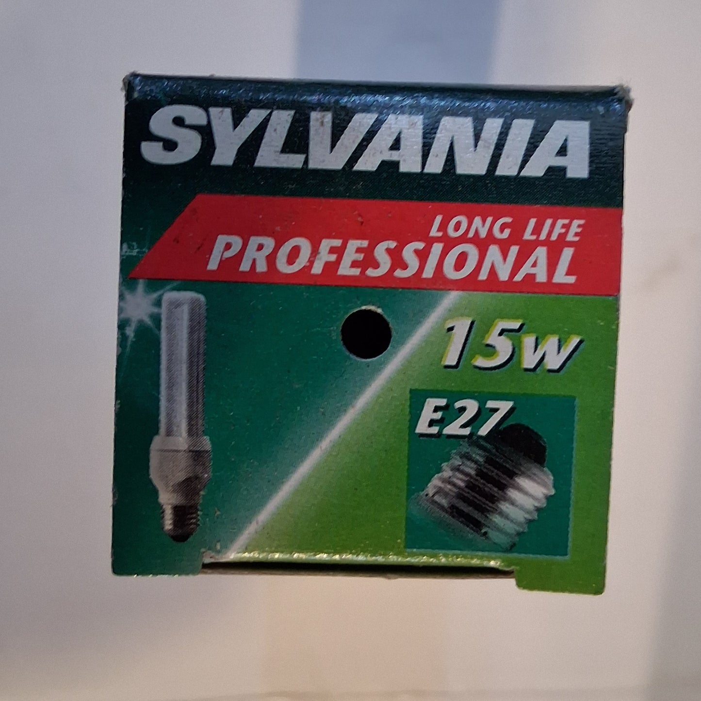 15 watt = 75 watt ES / E27 Warm white by Sylvania
